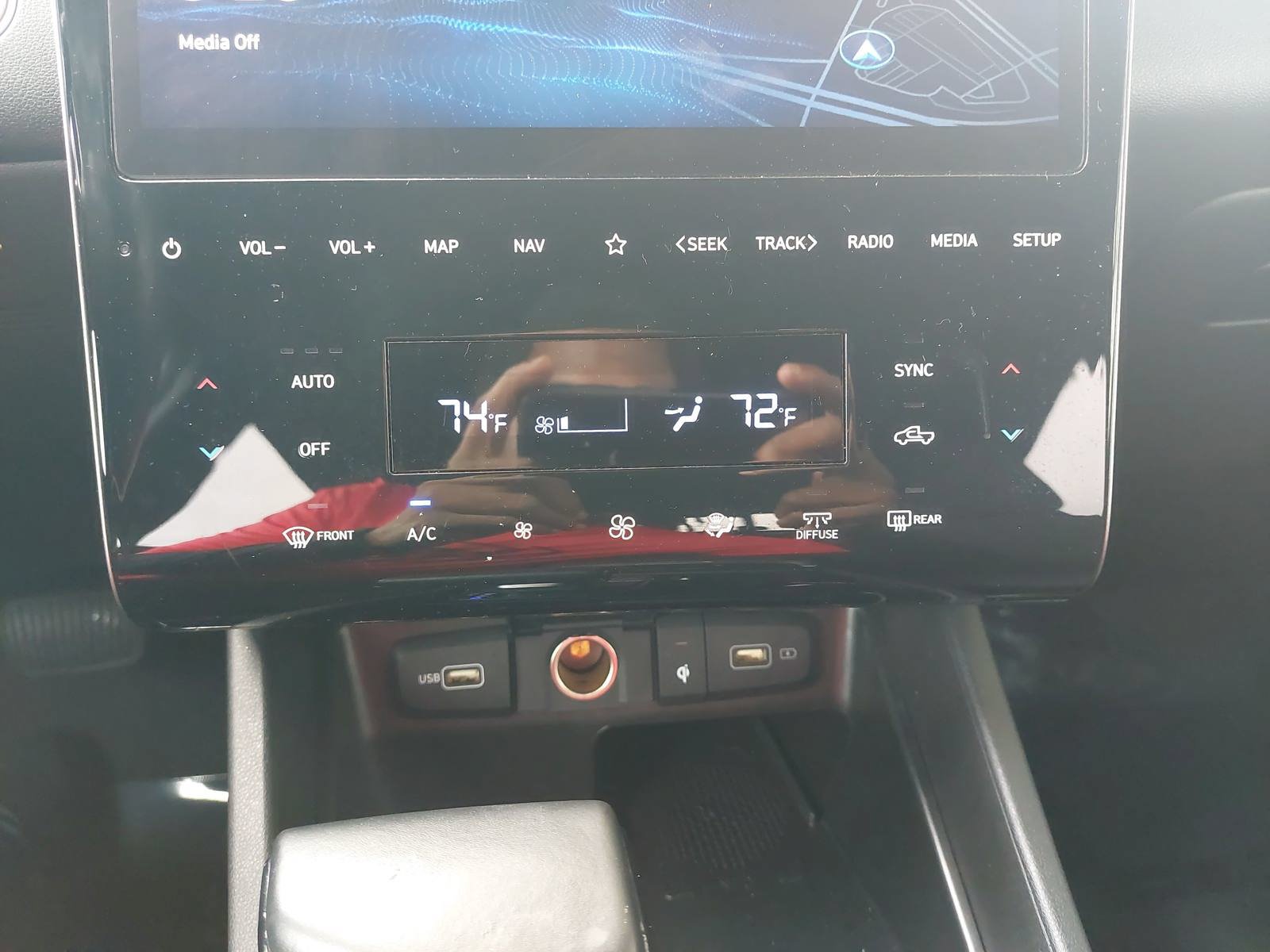 Used 2023 Hyundai Santa Cruz SEL Premium AWD/4WD image 22