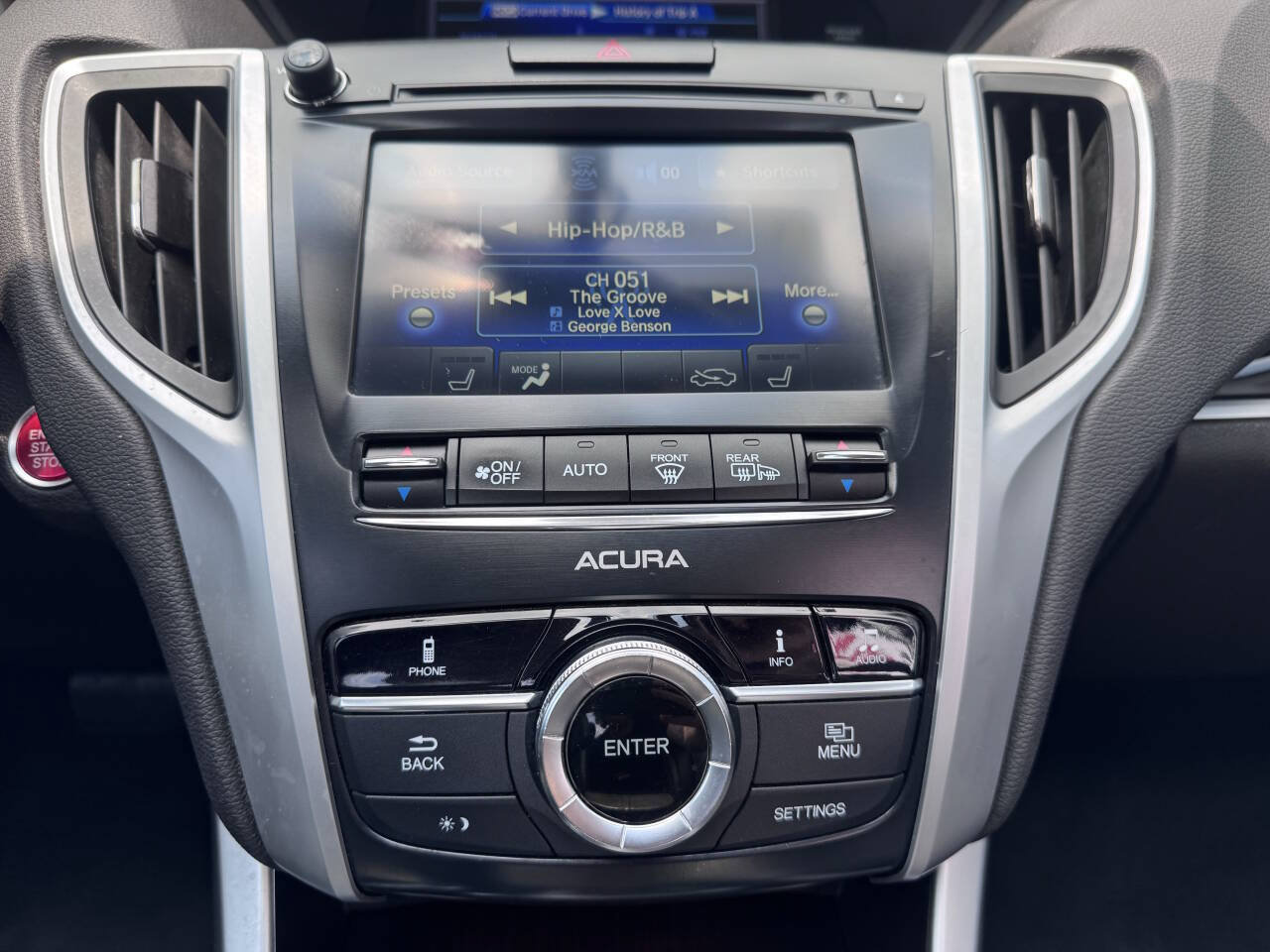 Used 2017 Acura TLX FWD image 19