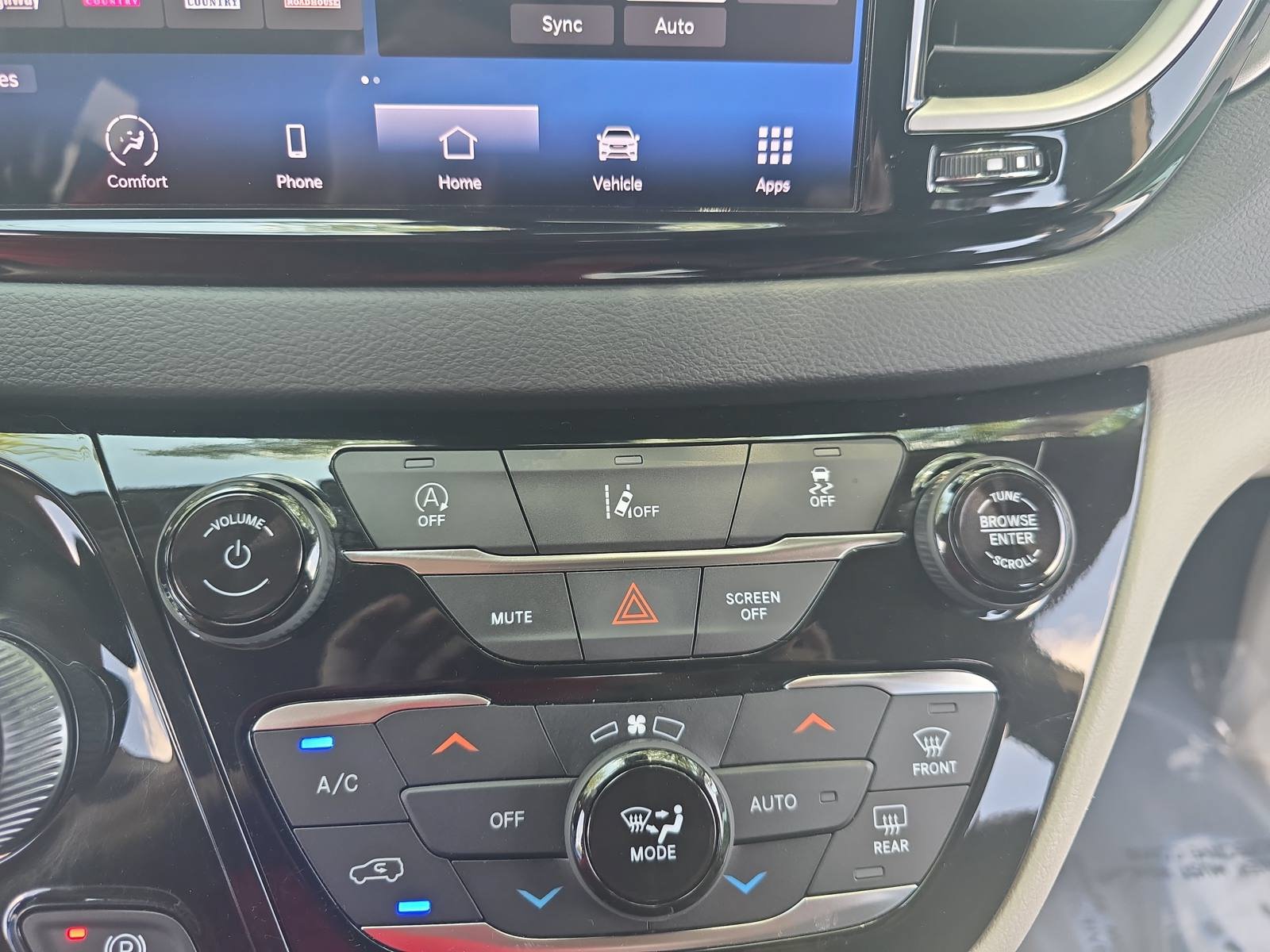 Used 2022 Chrysler Pacifica Touring-L FWD image 22