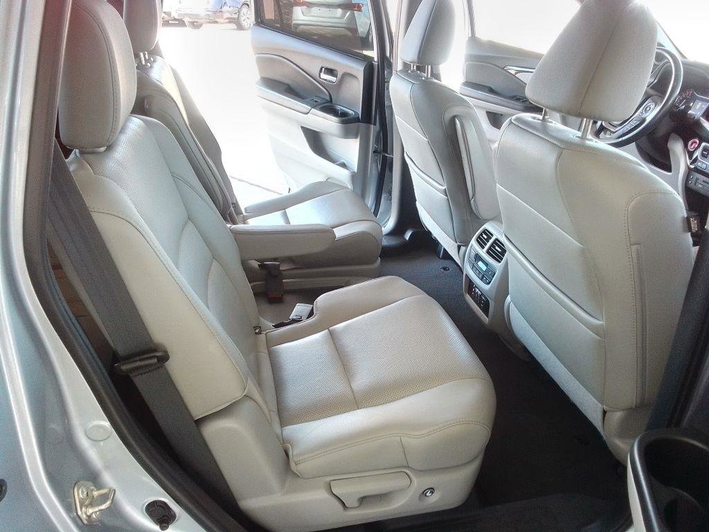 Used 2017 Honda Pilot Elite image 18