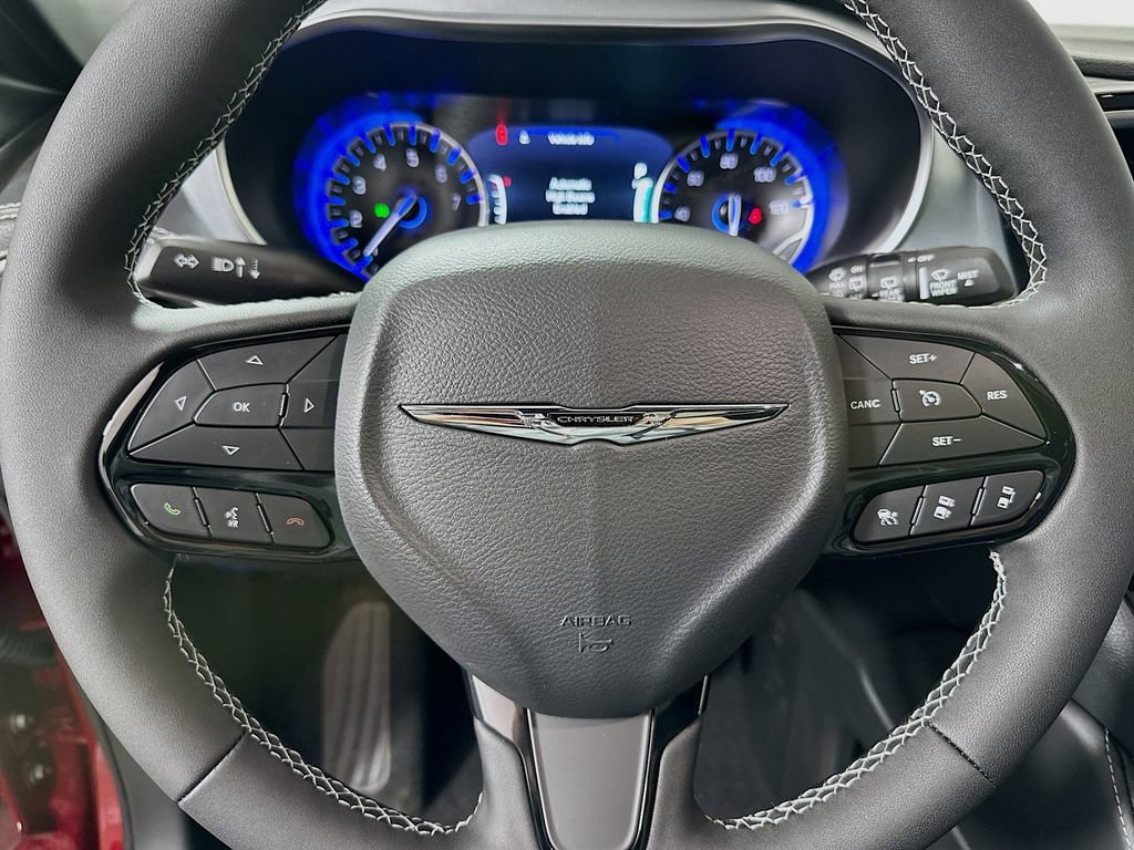 New 2026 Chrysler Pacifica Limited w/ S Appearance Package image 11