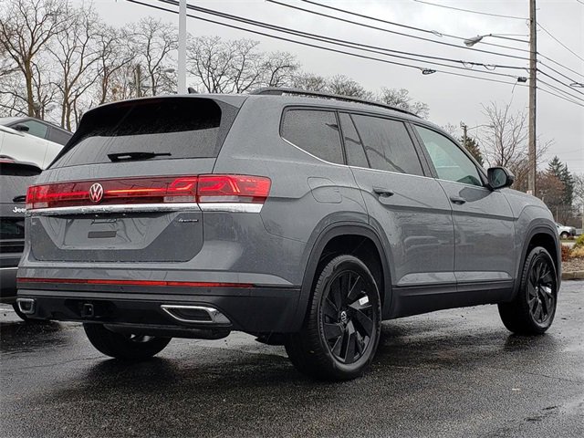 New 2026 Volkswagen Atlas SE image 3