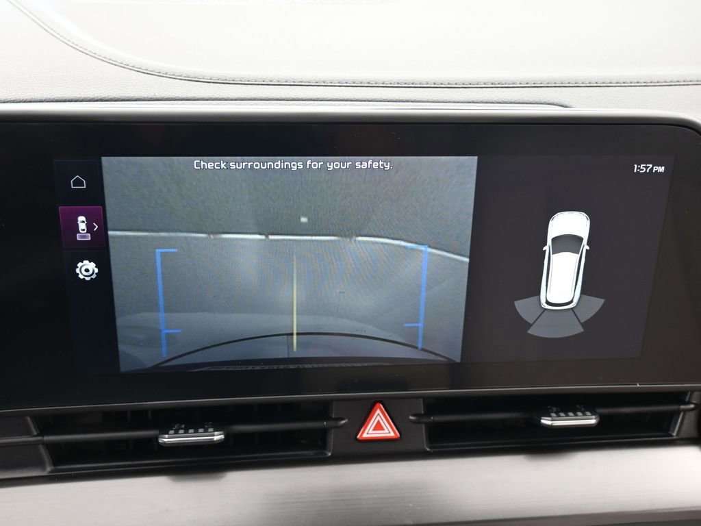 Used 2024 Kia Sportage EX image 19