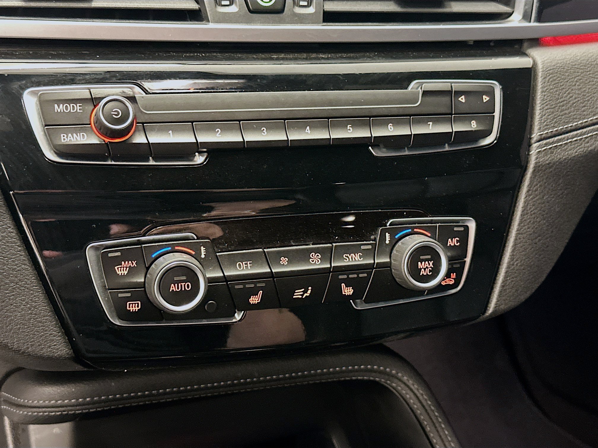 Used 2022 BMW X1 xDrive28i AWD/4WD image 24