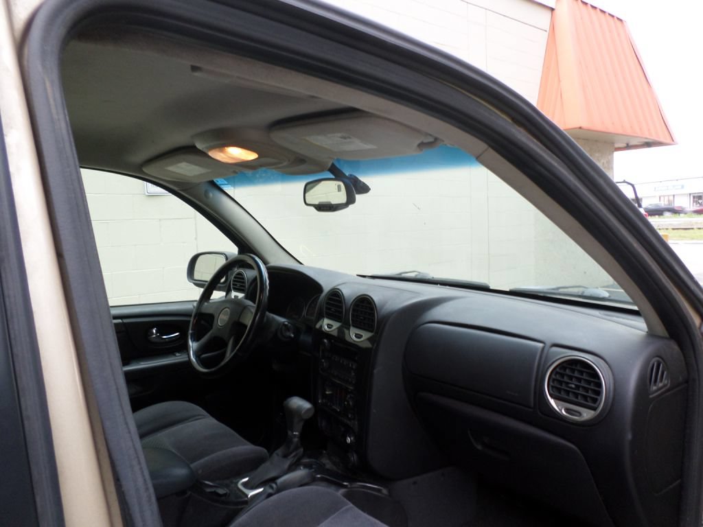 Used 2007 GMC Envoy SLE RWD image 12