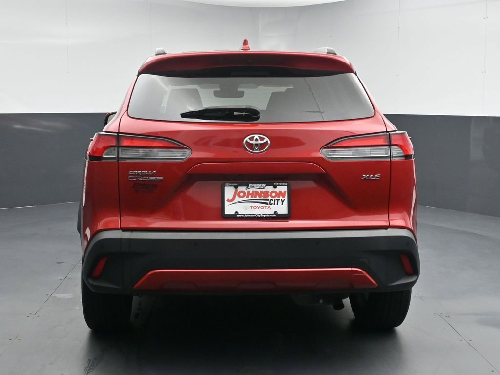 Used 2022 Toyota Corolla Cross XLE FWD image 7