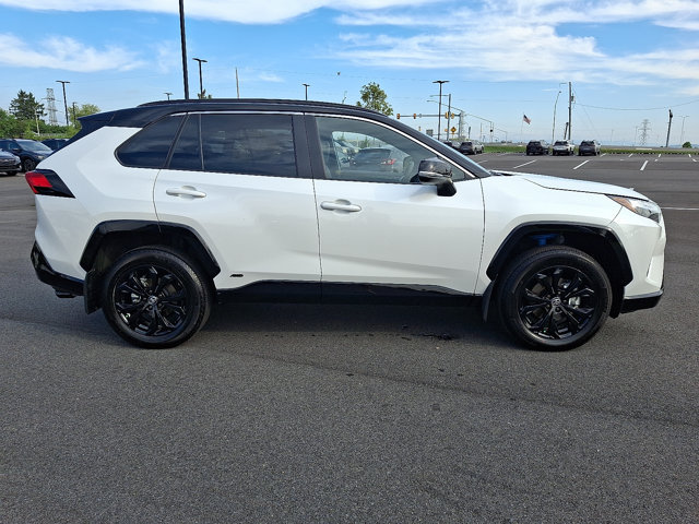 Used 2025 Toyota RAV4 XSE w/ Weather Package AWD/4WD image 8