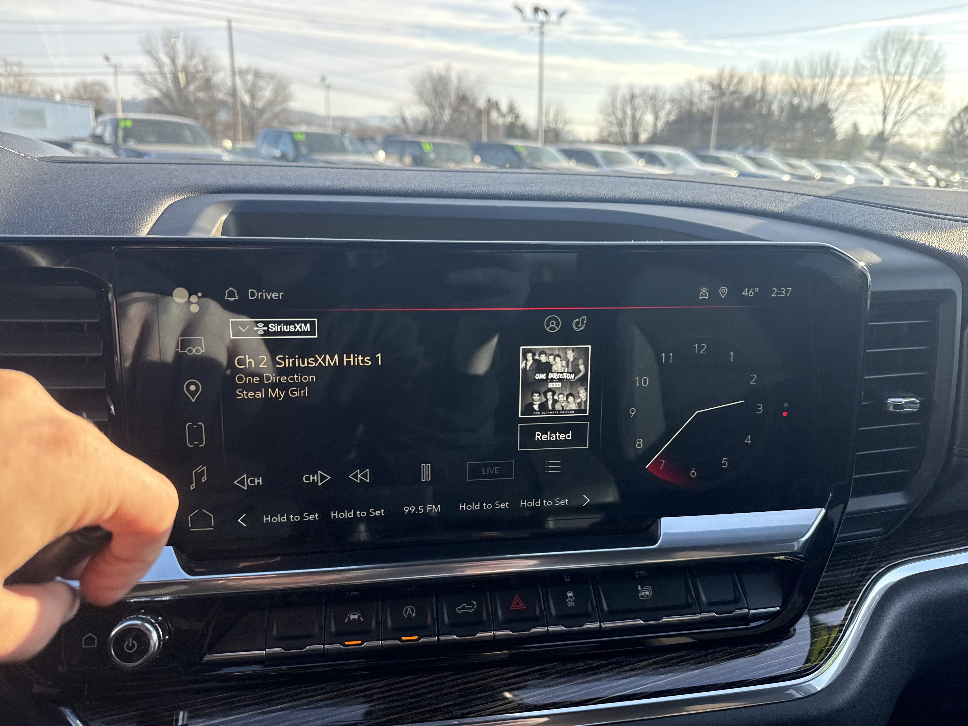 Used 2023 GMC Sierra 1500 Elevation image 26