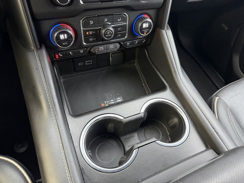 Used 2023 Chevrolet Suburban Premier image 25