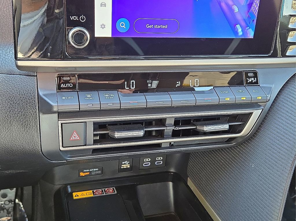 Used 2026 Toyota Camry SE w/ Convenience Package image 30