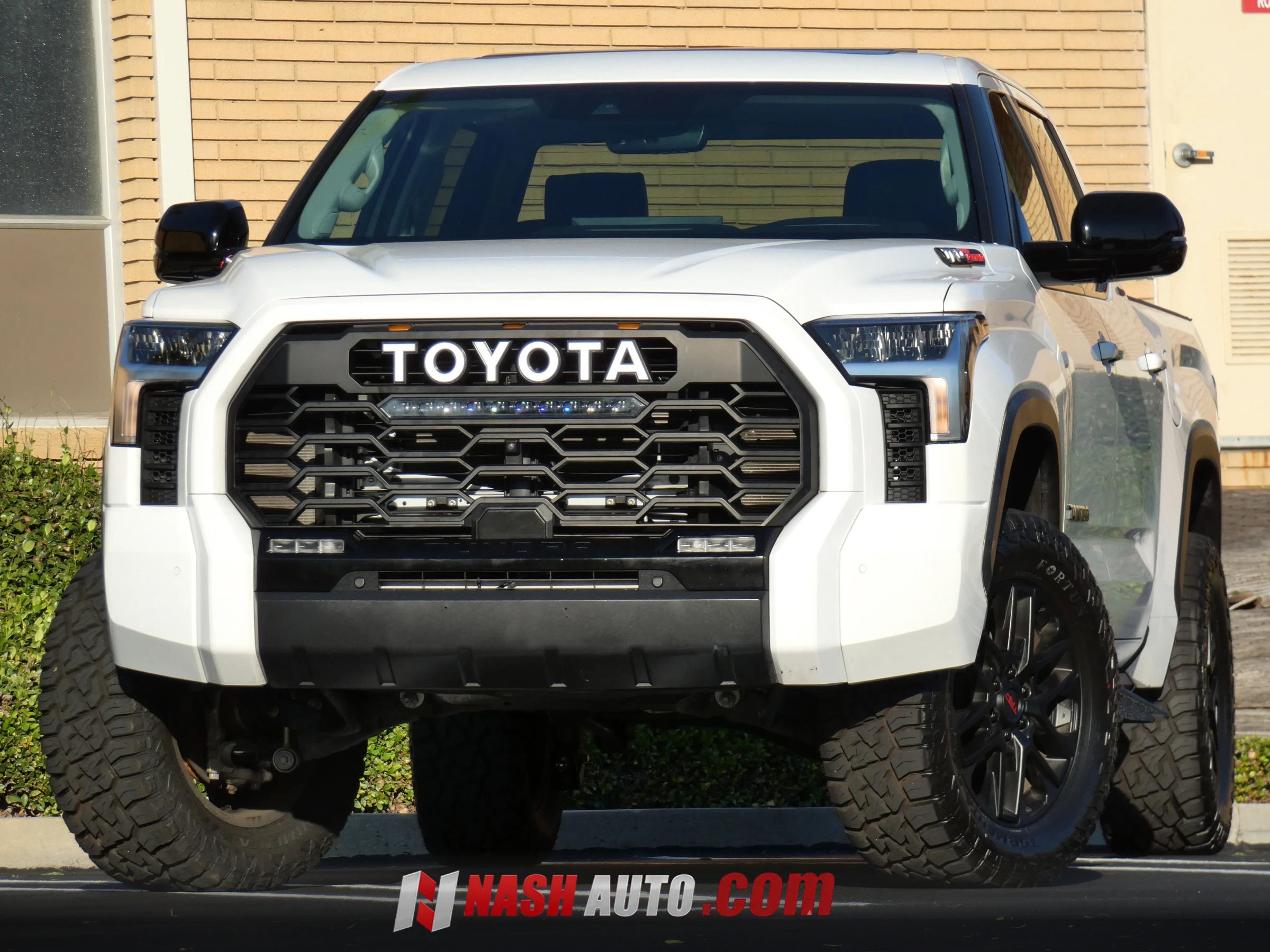 Used 2024 Toyota Tundra Limited AWD/4WD image 4