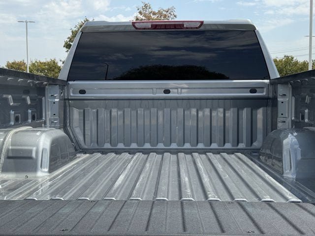 Used 2025 Chevrolet Silverado 1500 Custom Trail Boss w/ Turbomax Blackout Package AWD/4WD image 29