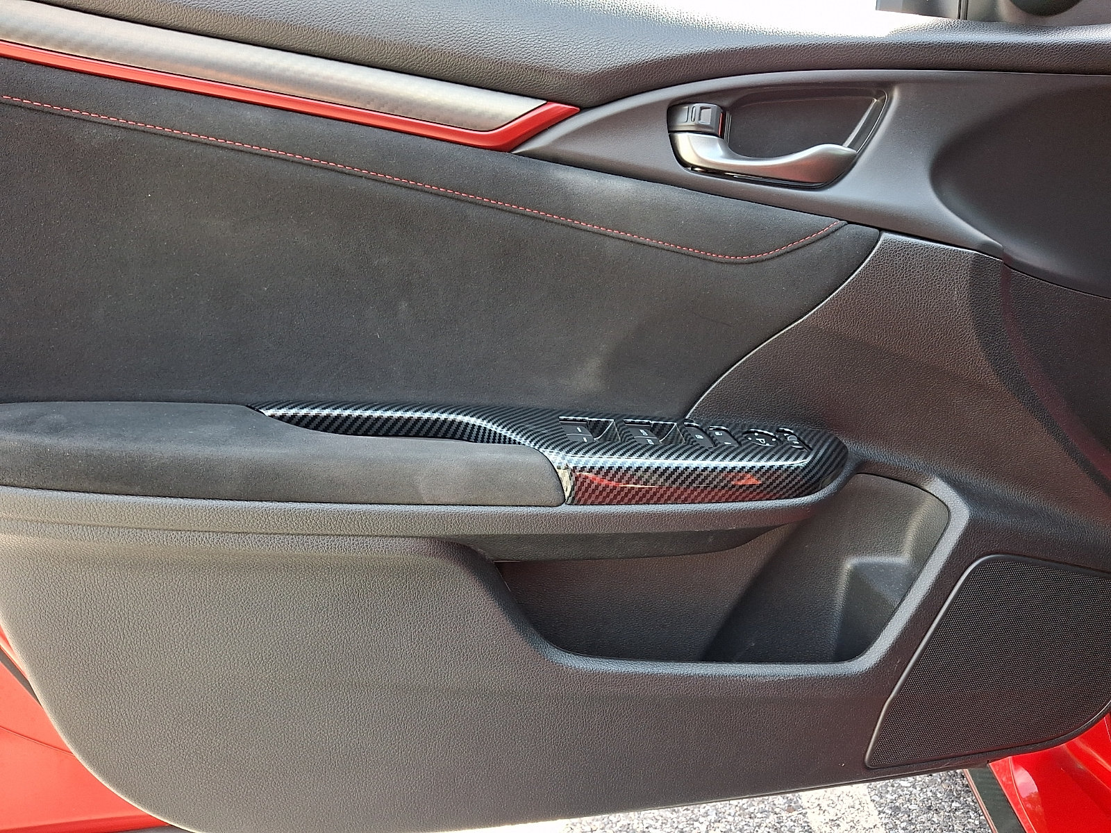 Used 2017 Honda Civic Type R image 13