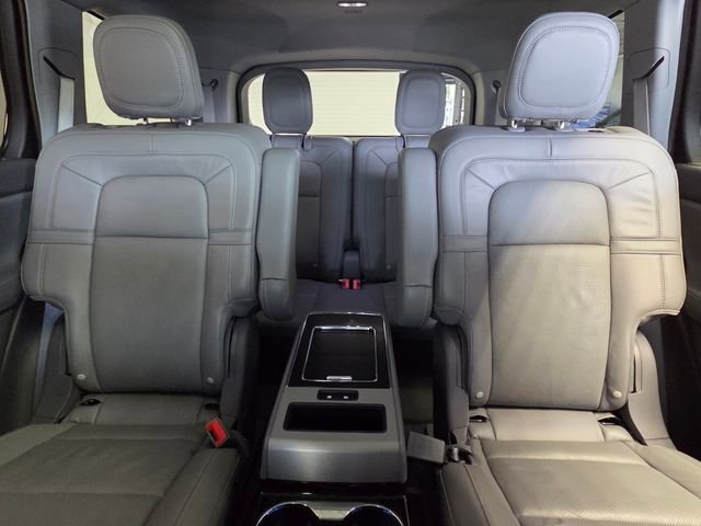 Used 2020 Lincoln Aviator Reserve w/ Equipment Group 202A AWD/4WD image 11