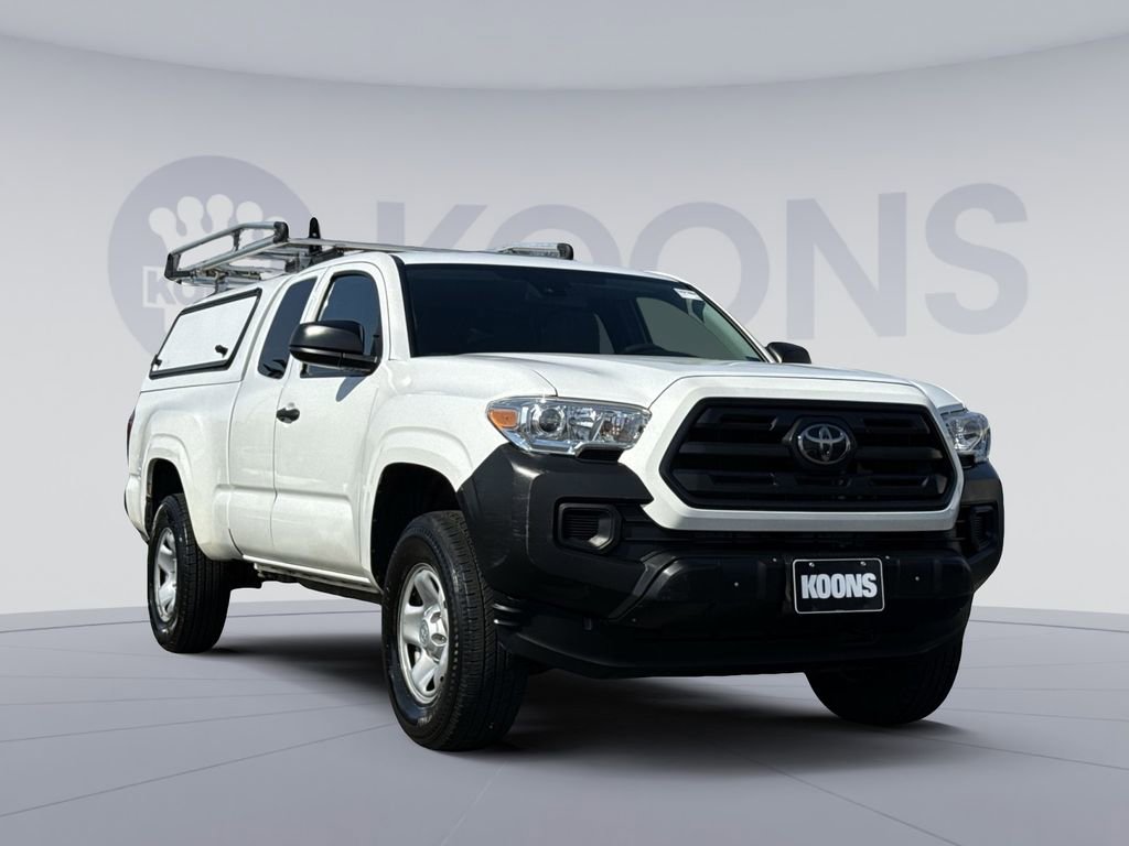 Used 2019 Toyota Tacoma SR image 8