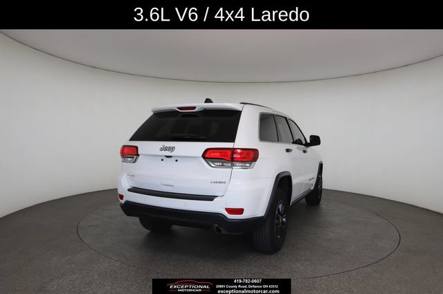 Used 2020 Jeep Grand Cherokee Laredo AWD/4WD image 16
