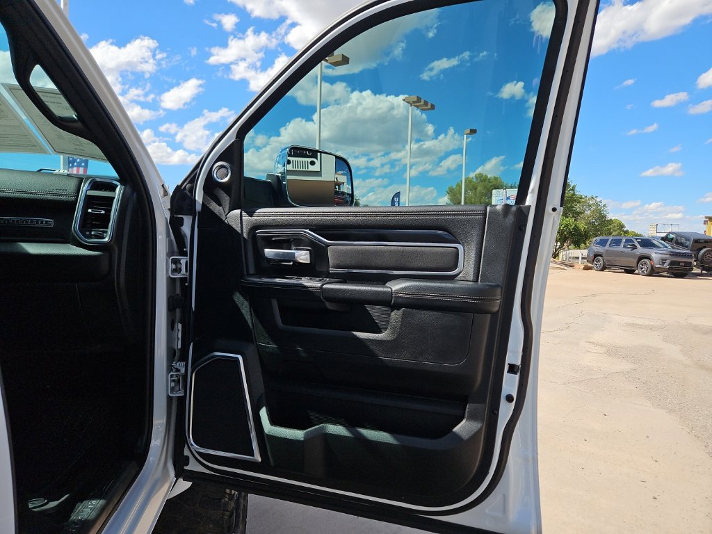 Certified 2022 RAM 3500 Laramie AWD/4WD image 20