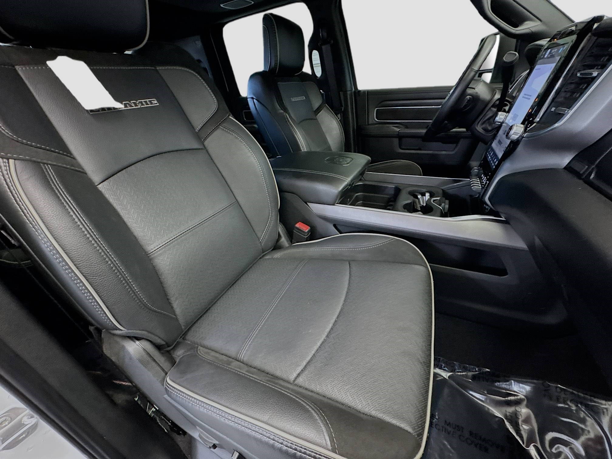 Used 2024 RAM 3500 Laramie w/ Night Edition image 15