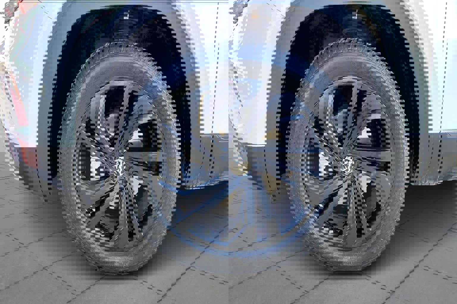 Used 2021 Volkswagen Atlas Cross Sport SEL image 11