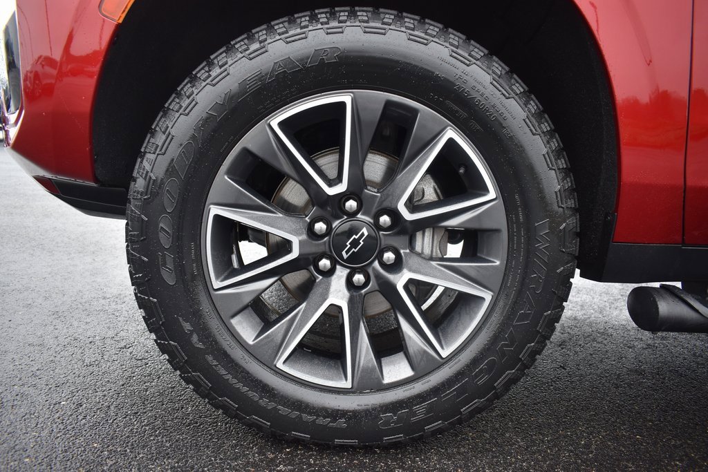 Used 2021 Chevrolet Tahoe Z71 w/ Luxury Package image 17