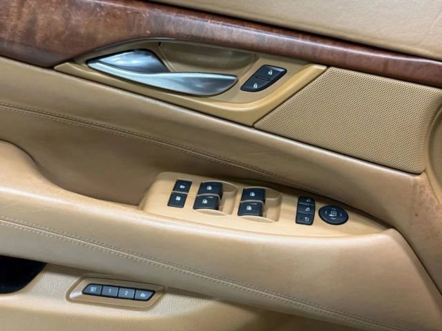 Used 2017 Cadillac Escalade Platinum image 27