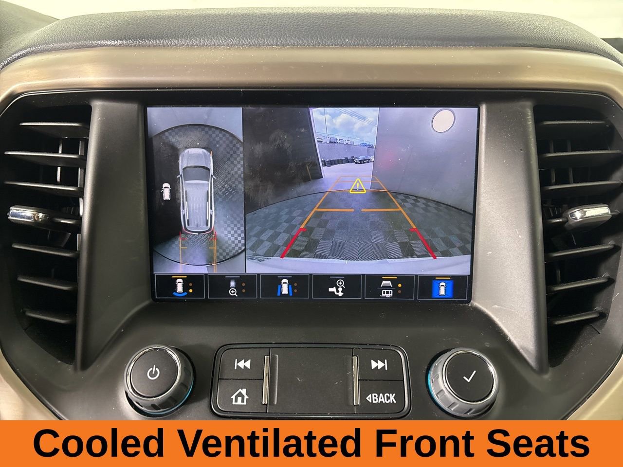 Used 2023 GMC Acadia Denali w/ Denali Ultimate Package image 18