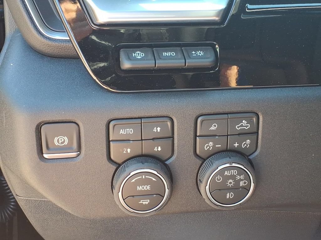 New 2026 Chevrolet Silverado 2500 High Country w/ Technology Package AWD/4WD image 17