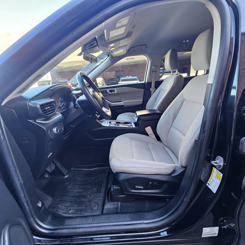Certified 2022 Ford Explorer XLT w/ Class IV Trailer Tow Package image 11