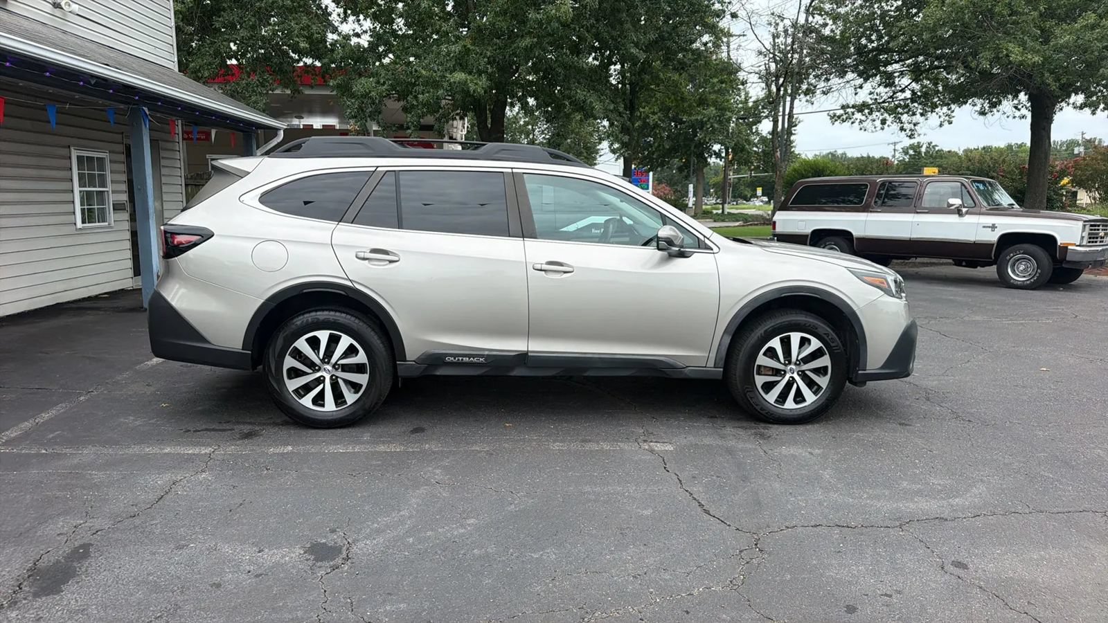 Used 2020 Subaru Outback Premium AWD/4WD image 7
