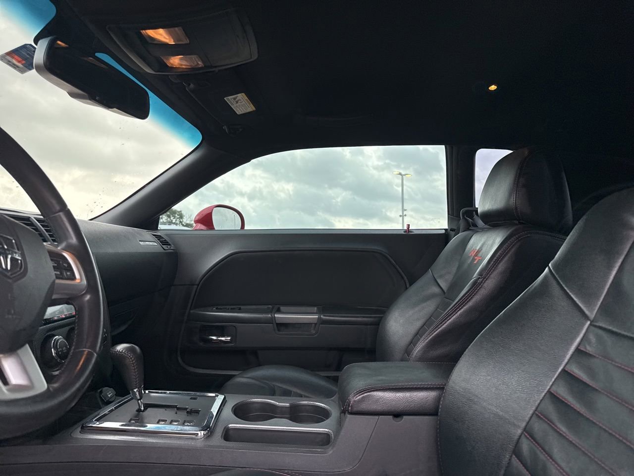 Used 2014 Dodge Challenger R/T RWD image 33