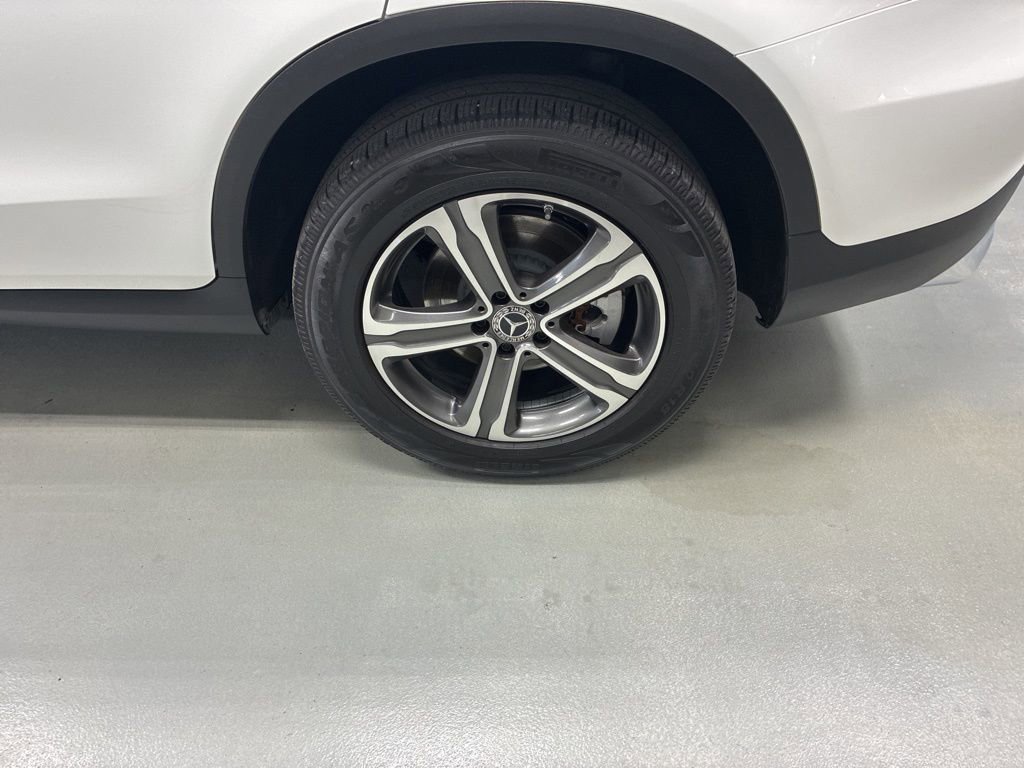 Used 2019 Mercedes-Benz GLC 300 4MATIC image 31
