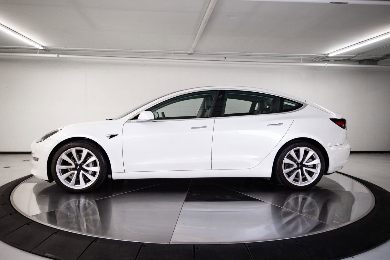 Used 2020 Tesla Model 3 Long Range image 2