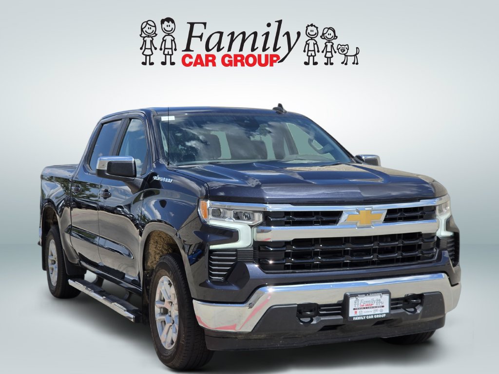 Used 2023 Chevrolet Silverado 1500 LT AWD/4WD image 2