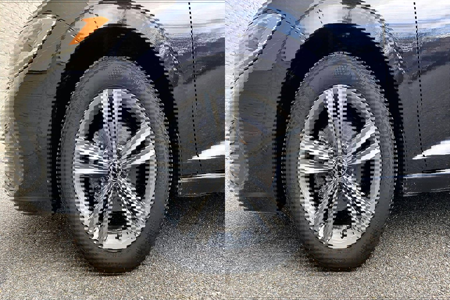 Certified 2024 Volkswagen Jetta SE w/ Panoramic Sunroof Package image 8