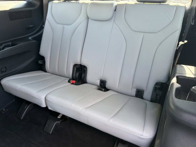 Used 2024 Hyundai Palisade SEL FWD image 24