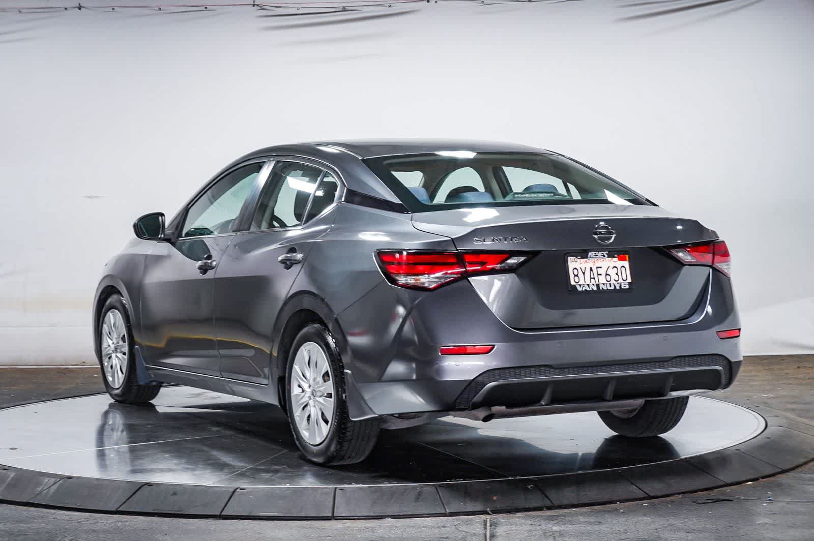 Used 2021 Nissan Sentra S FWD image 2