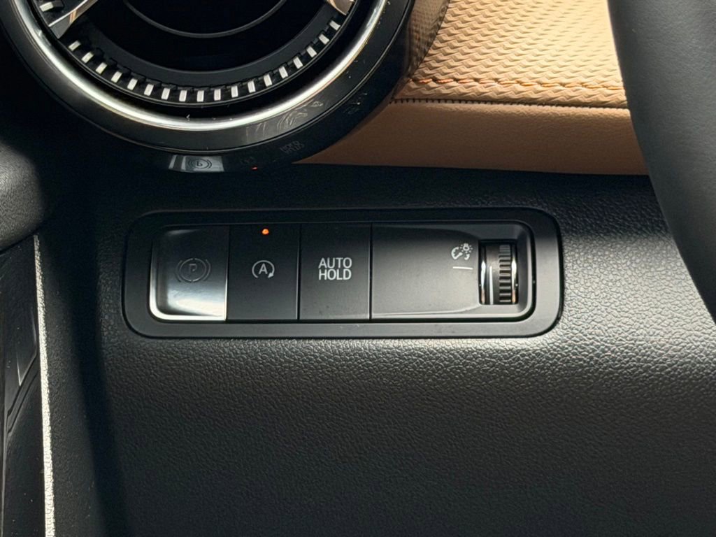 Used 2025 Chevrolet Equinox ACTIV w/ Convenience Package III image 31