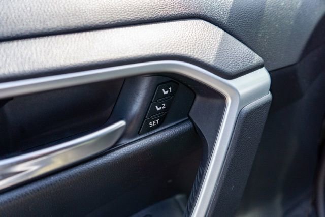 Used 2021 Toyota RAV4 XLE Premium AWD/4WD image 18