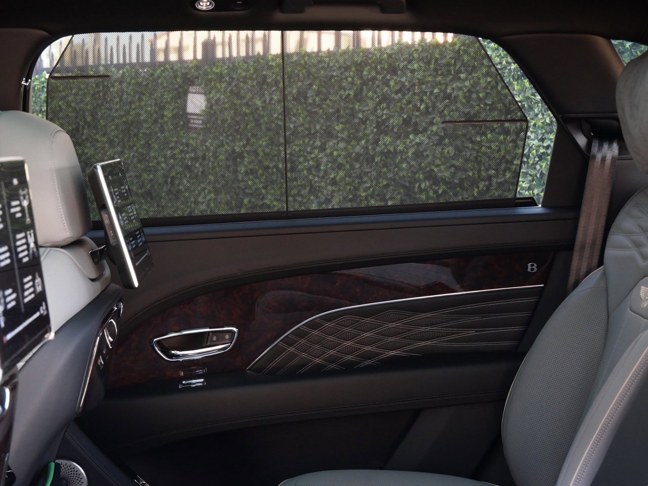 New 2025 Bentley Bentayga Extended Wheelbase image 25