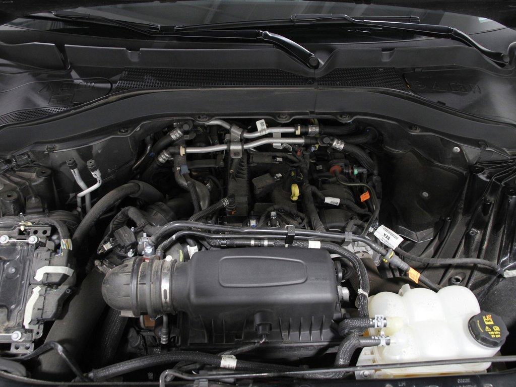 Certified 2022 Ford Explorer XLT w/ Equipment Group 202A image 22