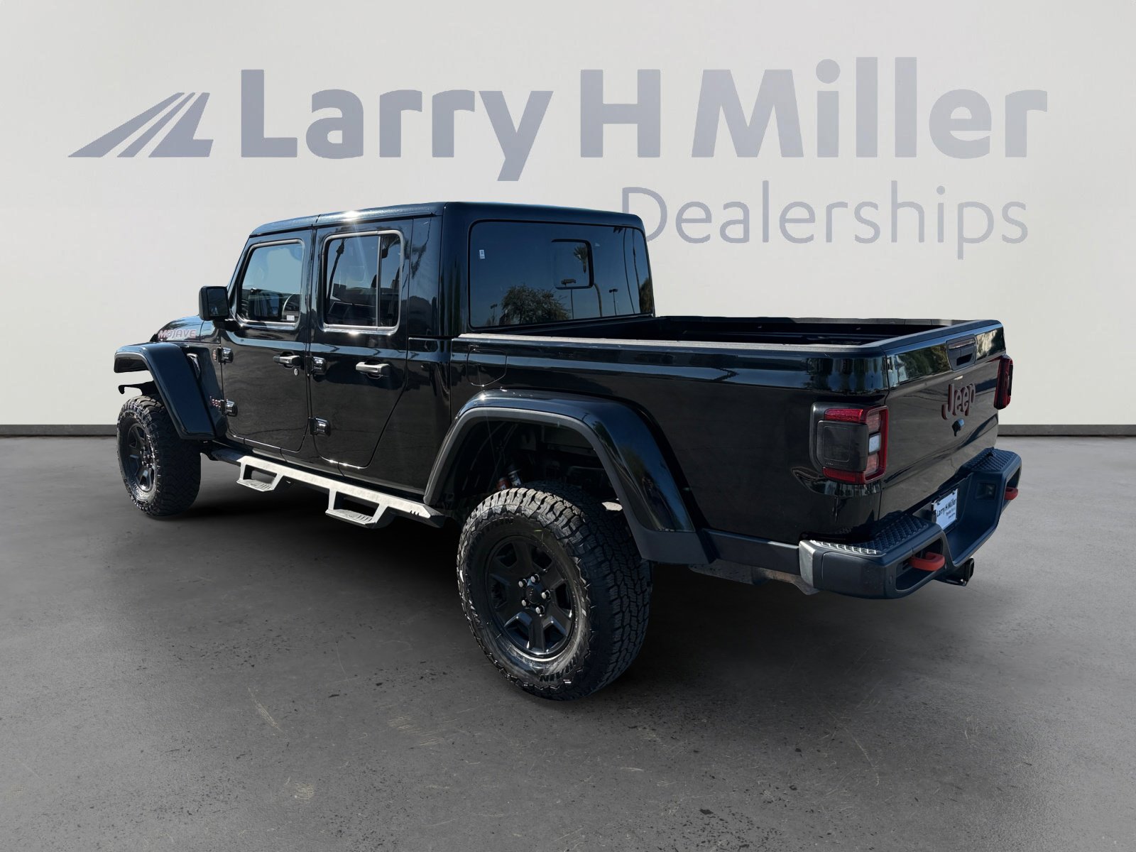 Certified 2020 Jeep Gladiator Mojave image 3