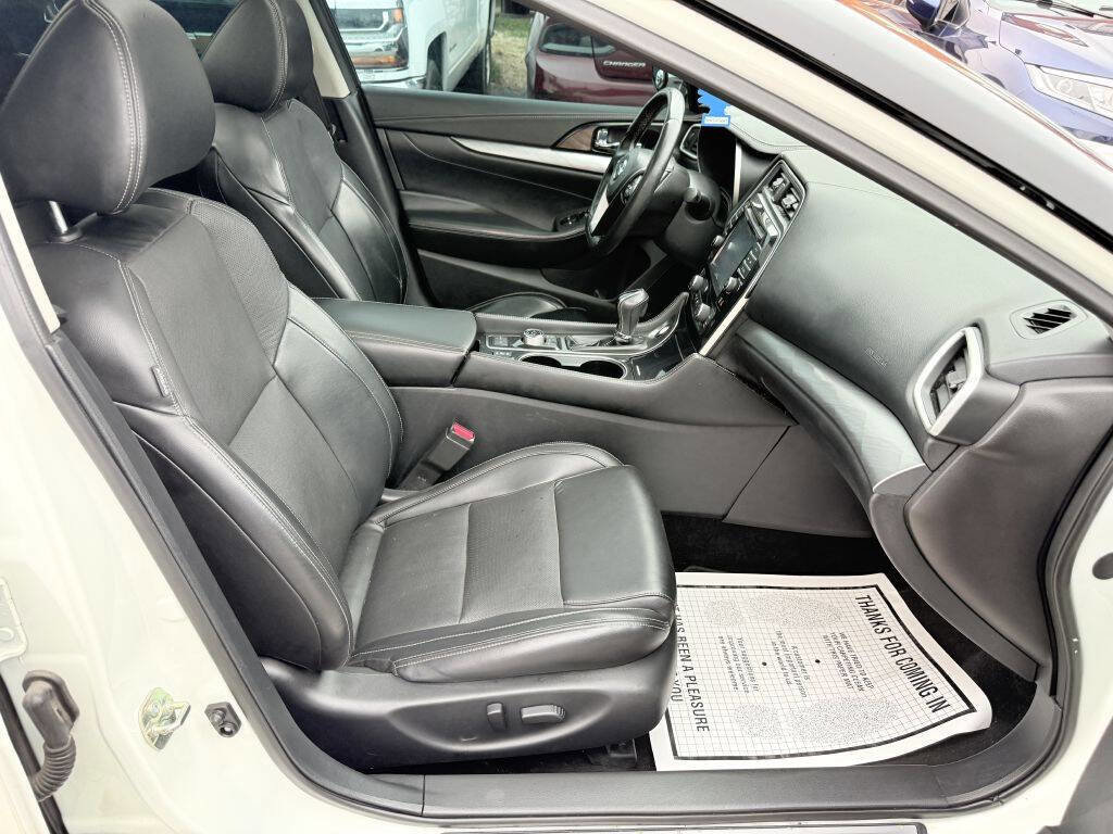 Used 2017 Nissan Maxima 3.5 SL image 18