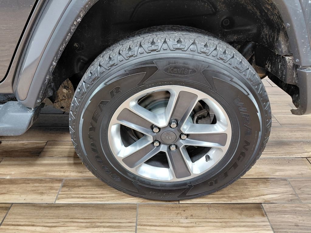 Certified 2019 Jeep Wrangler Unlimited Sahara image 22