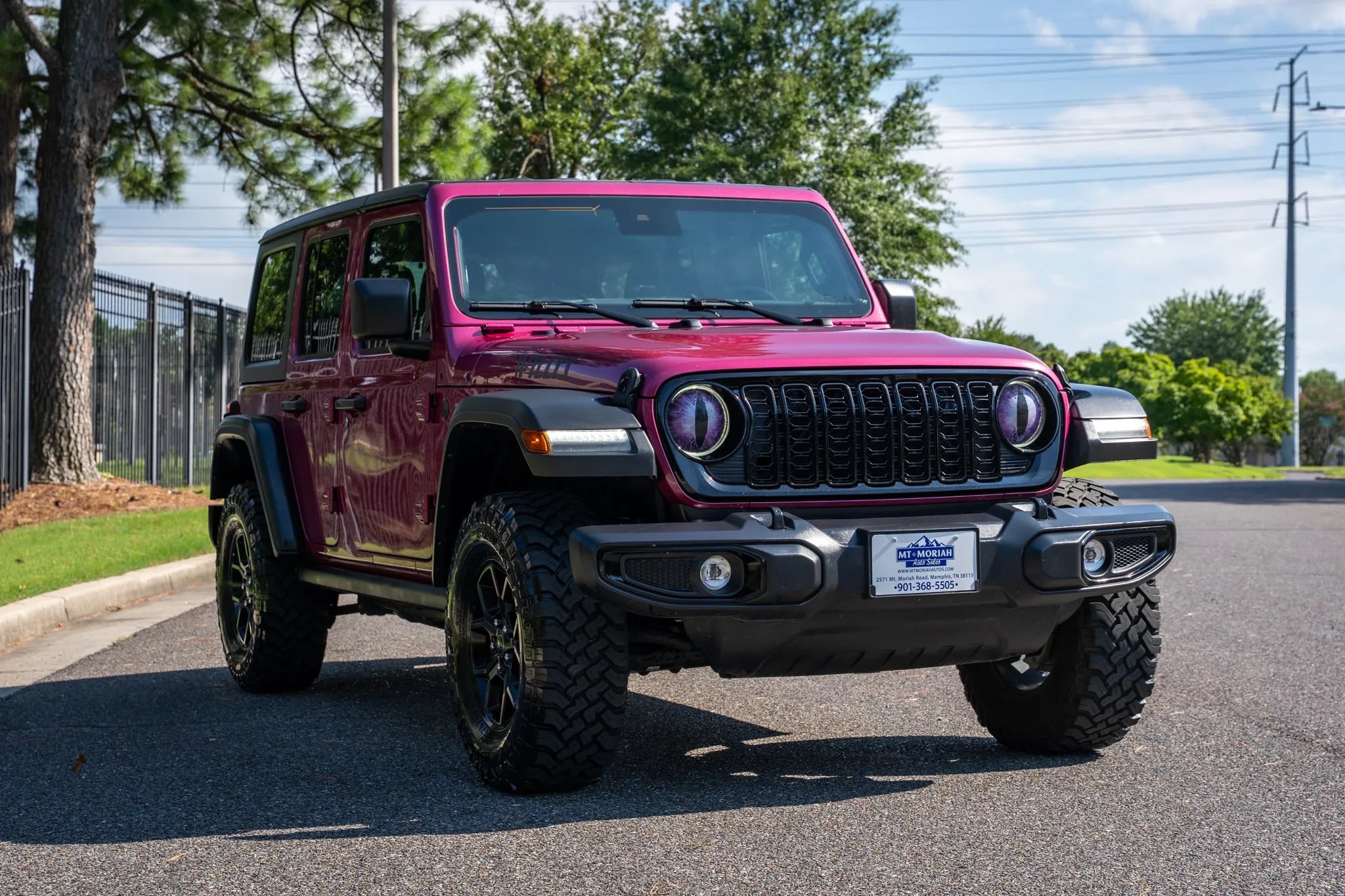 Used 2024 Jeep Wrangler Unlimited Sport AWD/4WD image 3