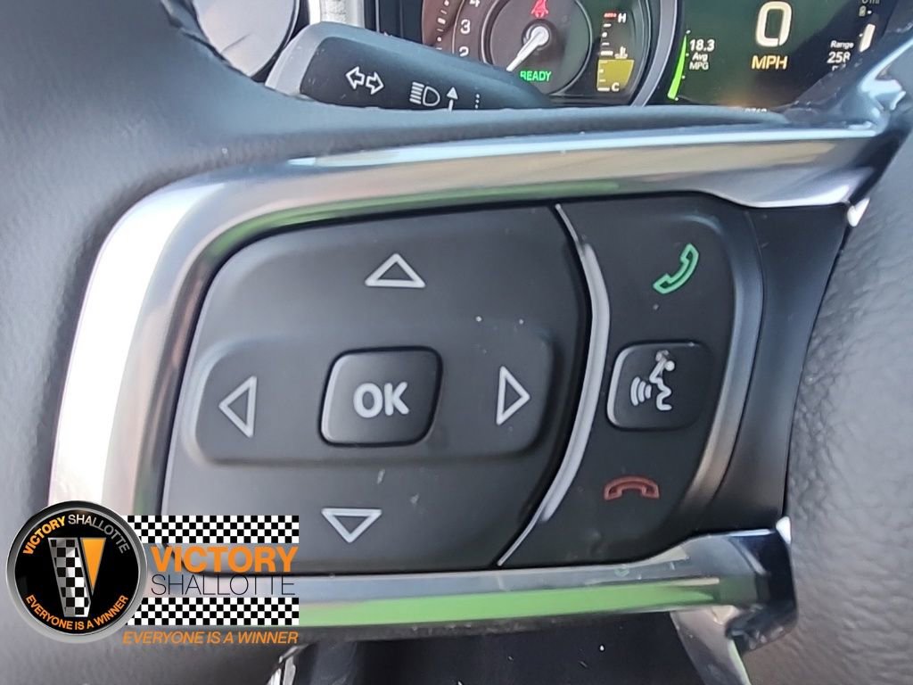 Used 2025 Jeep Wrangler Sahara 4xe image 12