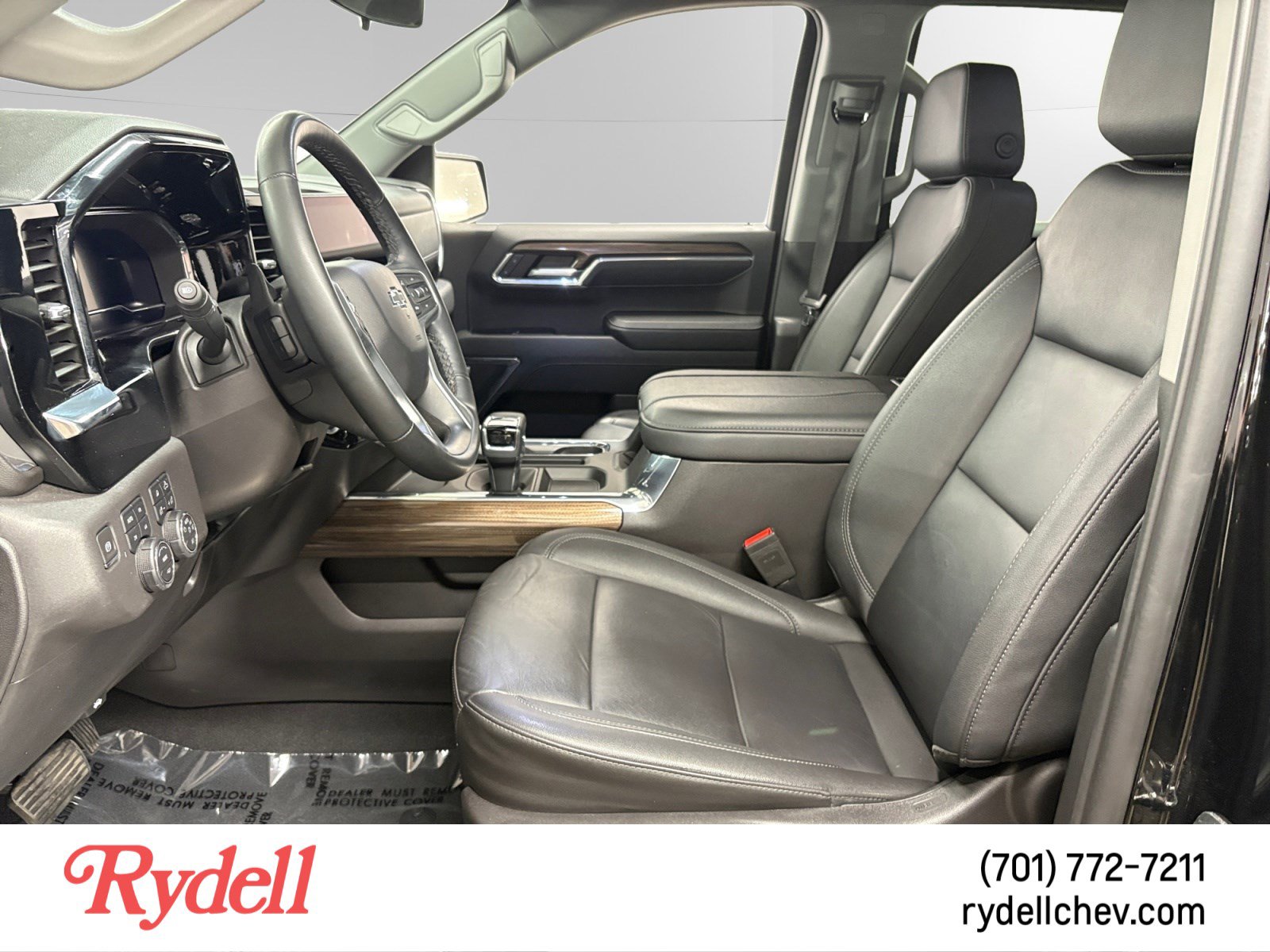 Used 2024 Chevrolet Silverado 1500 LT Trail Boss w/ LT Trail Boss Premium Package AWD/4WD image 10