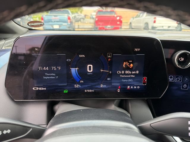Certified 2024 Chevrolet Equinox EV LT FWD image 15