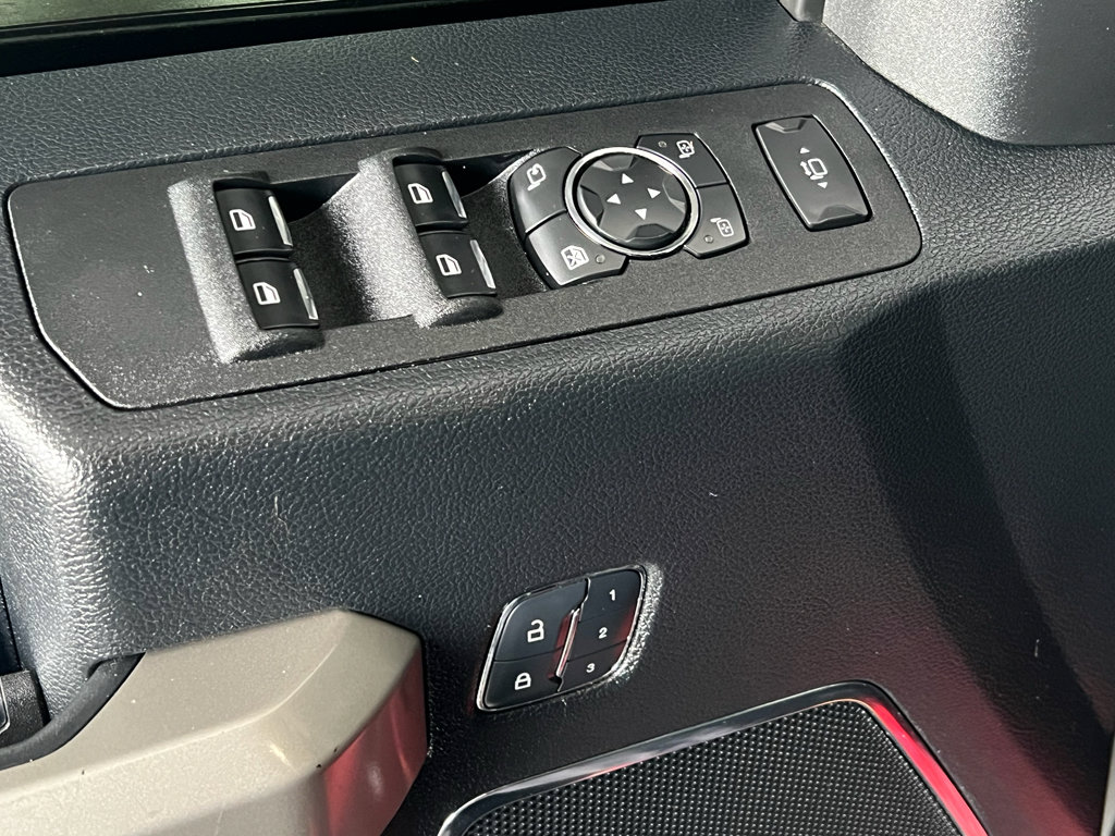 Used 2017 Ford F250 Lariat w/ Lariat Ultimate Package image 18