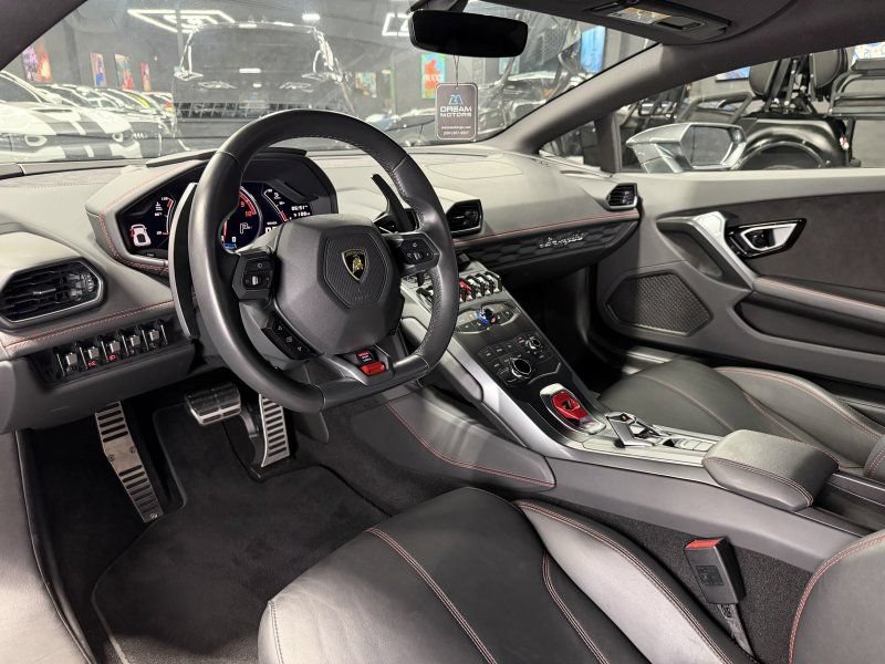 Used 2018 Lamborghini Huracan LP 580-2 RWD image 9
