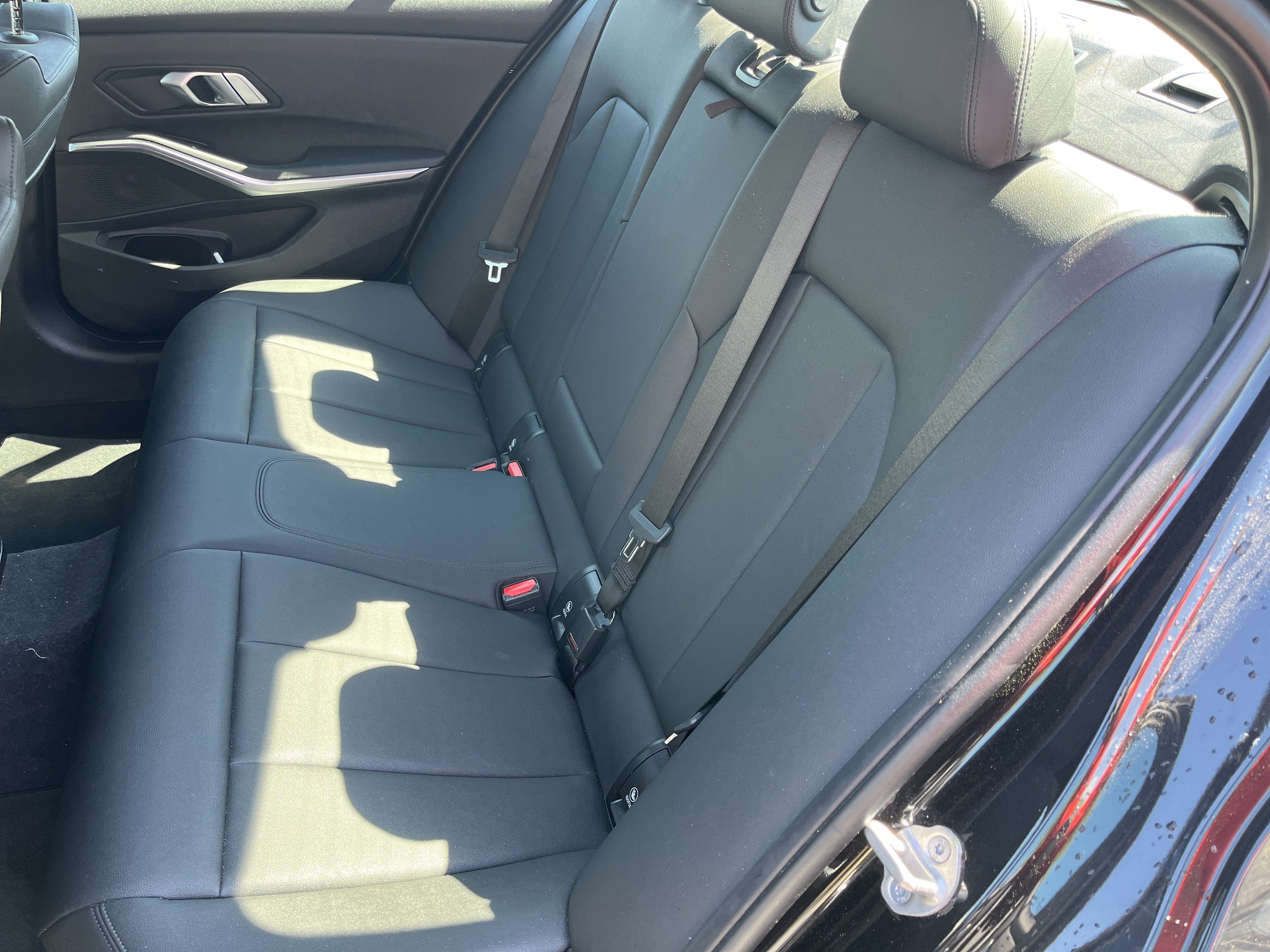 Used 2021 BMW 330i Sedan w/ Premium Package image 18